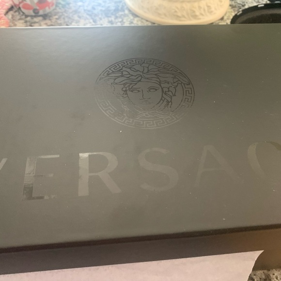 Men shoes by Versace size 10.5 suede excellently conditions,tan color - Picture 4 of 5